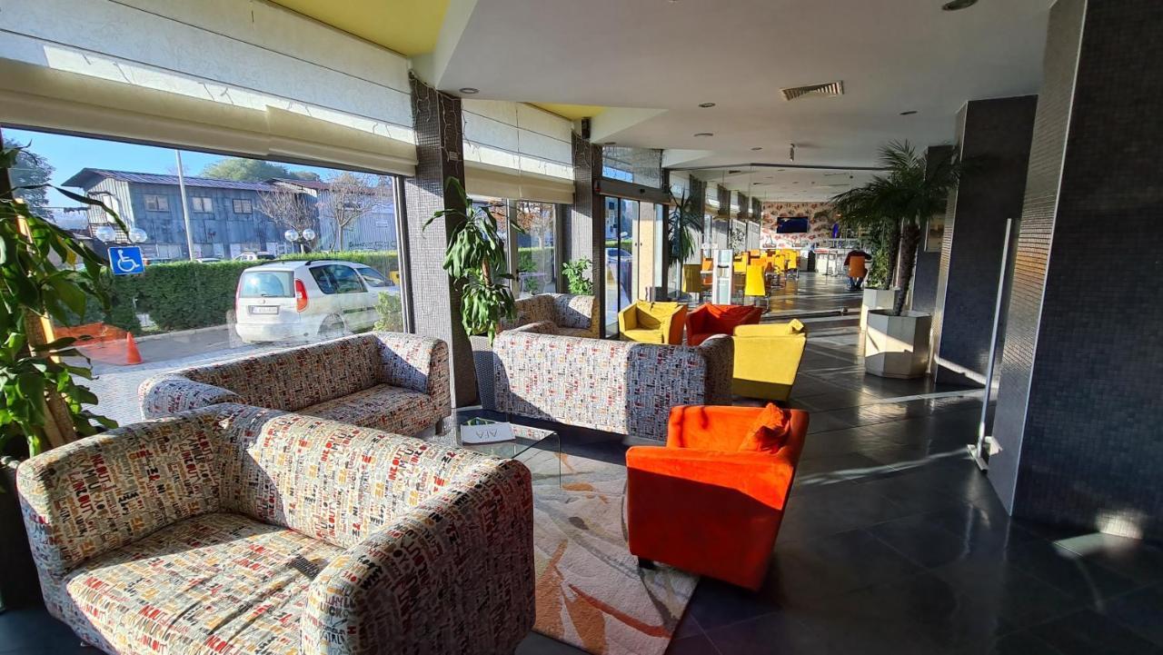 Aqua Hotel Varna Extérieur photo