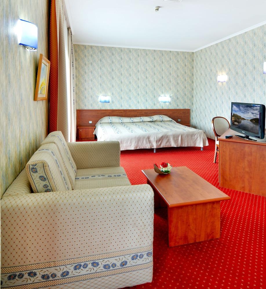 Aqua Hotel Varna Extérieur photo