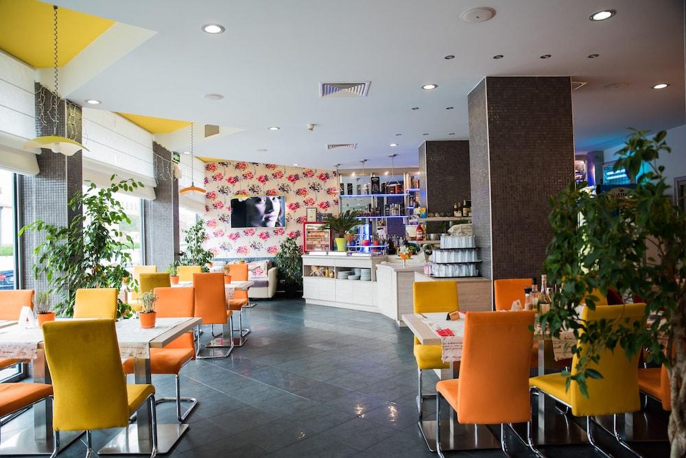 Aqua Hotel Varna Extérieur photo