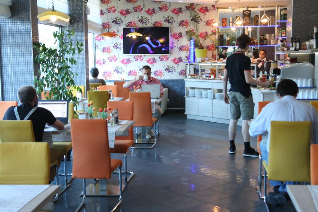 Aqua Hotel Varna Extérieur photo